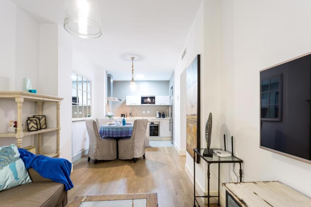 Atrivm San Julian Apartment Sevilla Buitenkant foto